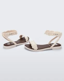 Melissa Wave Blossom Sandal 6 Melissa Wave Blossom Sandal -Best Sandals Store 335255138712 41c56a7a 7a8e 4f62 bfe9 c0efa498bcda