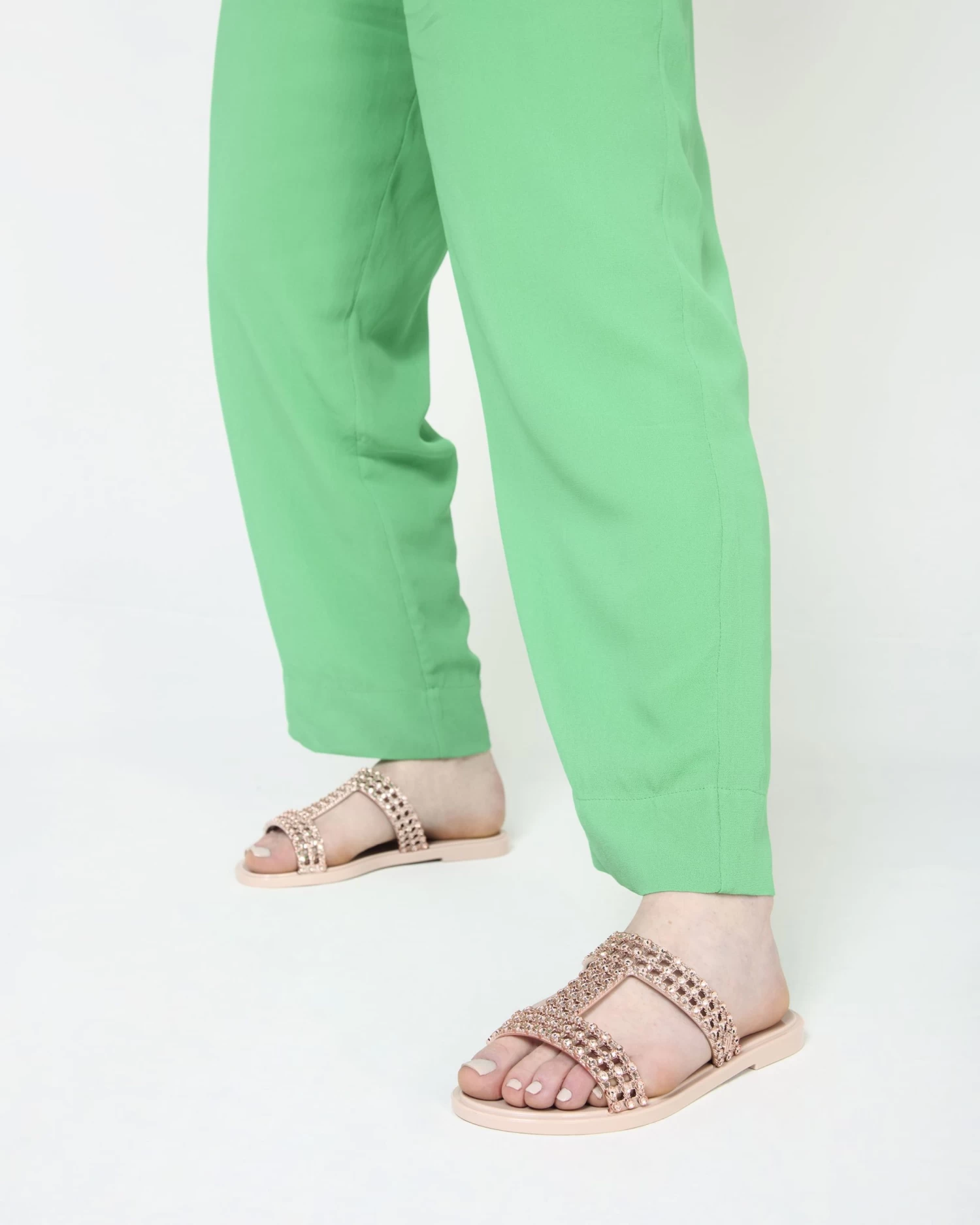 Melissa Glowing 2 Melissa Glowing - Image 2