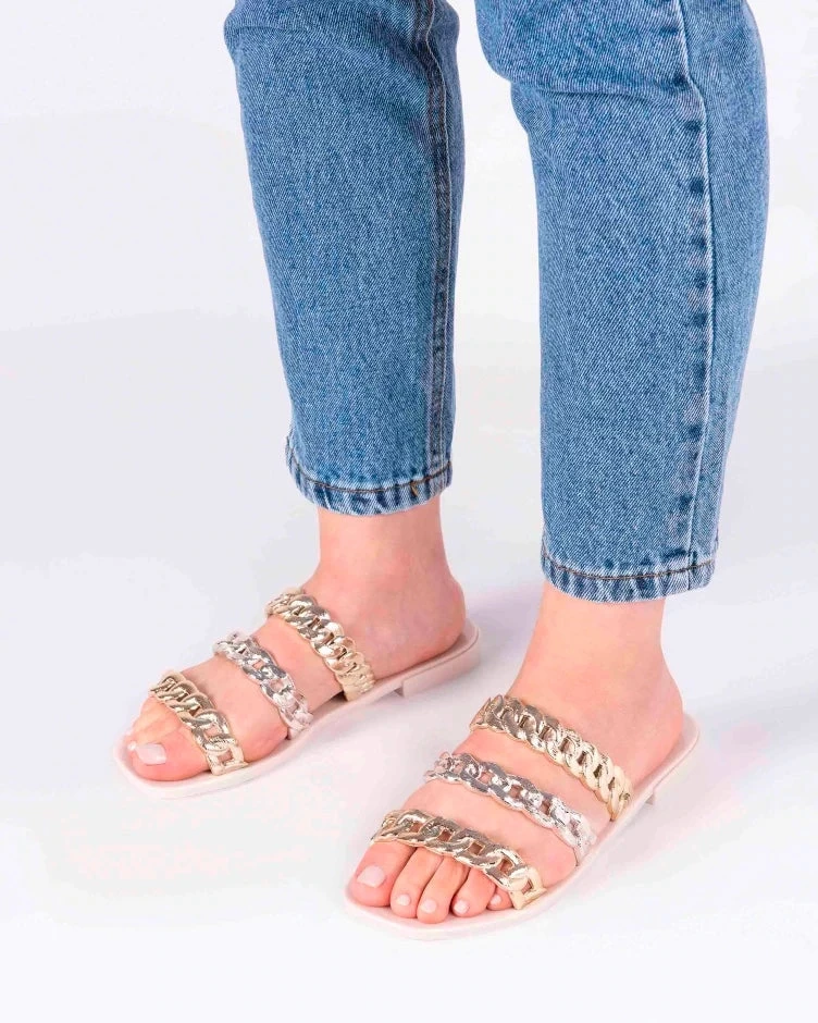 Melissa Feel 2 Melissa Feel - Image 2